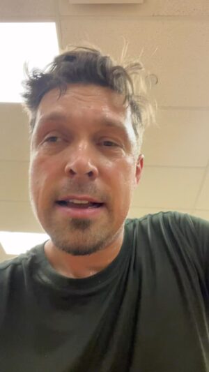 Isaac Hanson Instagram - I didn’t want to work out today… There are many days and this last year where I felt that way, and because of that I have come to a new conclusion.

My conclusion is: “I will never feel like it, but I will always be glad I did it, so 5, 4, 3, 2, 1… JUST DO IT ANYWAY”!

Thanks @melrobbins for the 5 second rule!!!

#motivation #beempowered #justdoit #doitanyway #health #fitness #selflove