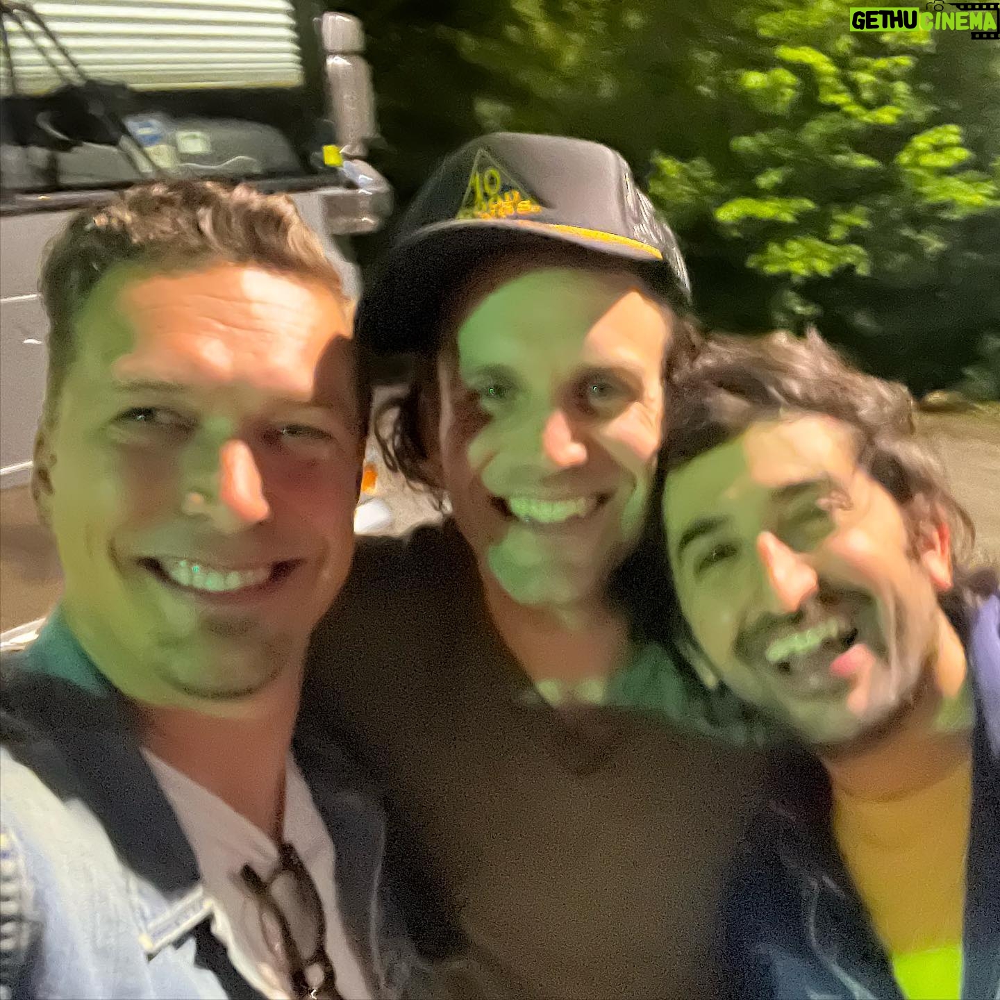 Isaac Hanson - 1.9K Likes - Just looking back a photos and I have to say it was an epic thrill to meet the one and only @theokatzman. I am such a big fan! He is fantastic, talented and a kind soul. He band and friends are also a great reflection of how cool of a guy he is.
Can’t wait for next time!!!
#greatmusic #music #live #songs @vulfpeck #goodtimes @10goodsongs