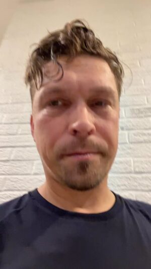 Isaac Hanson Instagram - An absolutely overwhelming day was completely turned around by a good habit… A painful one but a good one. #exercise, it literally saved my sanity today. It was the only thing I could do to get out of my head, to help my brain to focus, to get my heart in the right place… I had to push myself, I had to get out of my head and into my body.

I cannot recommend this enough to you. Exercise is the best medicine for your psychological and emotional health. If you are overwhelmed, get out there and run, walk, lift weights, anything that will get the blood flowing and put your body into a state of challenge… It will focus your mind and it will help you.

exercise saved my life today!

#stress #stressmanagement #Anxiety #mentalhealth #selflove #selfcare #selfhelp #workout #motivation