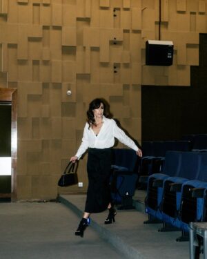 Isabel Abreu Instagram - O fim 
La fin 

Obrigada por terem corrido ao meu lado 

@dior 

@diorbeauty  @_myoliveskin 
@griffehairstyle 

@avenue__clinic 

🤍 @artistglobalmanagement 

📸 @_joanalinda_

#cinemanimas #leffest