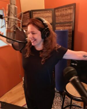 Isabelle Boulay Instagram - Beau jour où je retrouve mes joies d’enfant...
Je viens de reprendre les chemins du studio.
On se rejoint sur un sentier de neige...