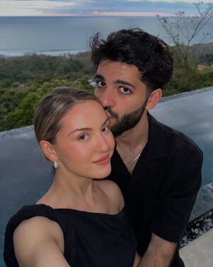 Isabelle Labrecque Instagram - mon valentin 🥀