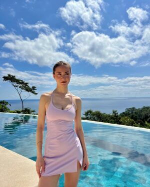 Isabelle Labrecque Instagram - 1/2 the trip 

mes trucs pref du Costa Rica à date: les couleurs, le soleil, les casados, les fleurs, l’odeur et les bruits d’animaux