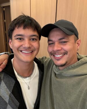 Ismael Cruz Cordova Instagram - Hello but in British