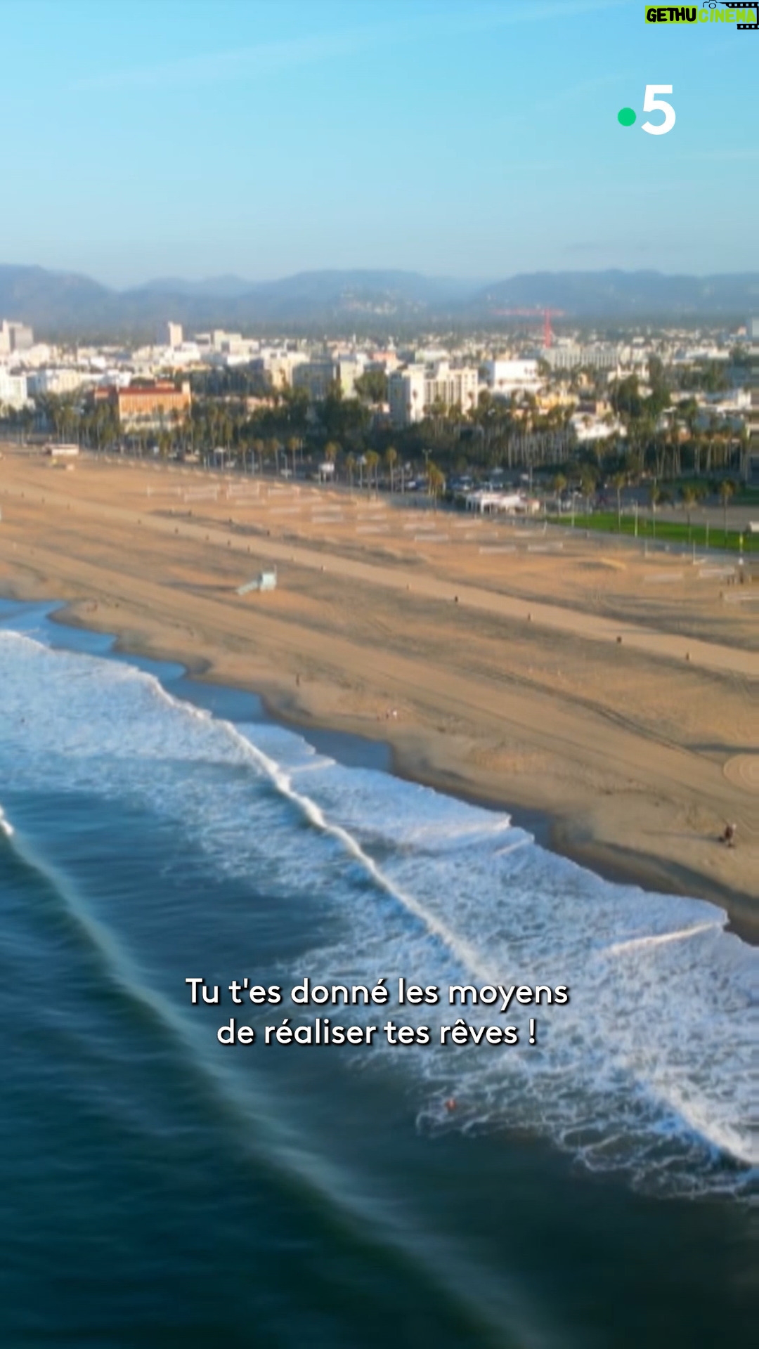 Ismaël Khelifa - 2K Likes - Direction la #Californie pour des Echappées Belles inédites avec @so_jovillard . Que reste-t-il du reve américain ? Rendez-vous samedi soir à 21h sur France 5 pour en savoir plus !
Pour revoir ces #EchappéesBelles sur @france.tv ➡️ bit.ly/EchappeesBellesReplay
@bo_travail @jycauchard @Noëmie Beillon @cookgregjames @sophhiev @rousselrenard