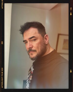 Ismael Serrano Instagram - Ya en Santiago de Chile. Con cara de jet lag.