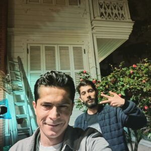 İsmail Hacıoğlu Instagram - Sabahı temiz gönlü temiz ...bize adam lazım ...,,22 teslim..iyi geceler 🙏🏼
