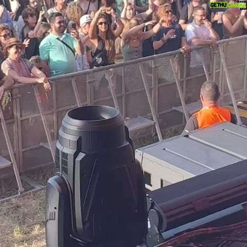 Israel Fernández - 9.2K Likes - Hoy volvemos a Portugal, donde vivimos una experiencia increible hace un par de semanas en @primavera_sound . Hoy toca el festival @jardinsdomarques en Oeiras. Un flamencoabrazo!