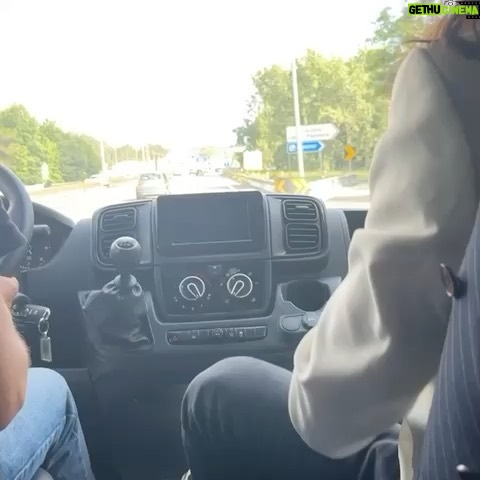 Israel Fernández - 9.2K Likes - Hoy volvemos a Portugal, donde vivimos una experiencia increible hace un par de semanas en @primavera_sound . Hoy toca el festival @jardinsdomarques en Oeiras. Un flamencoabrazo!