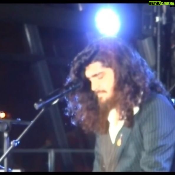 Israel Fernández - 6K Likes - Un fandanguito con mi @diegodelmorao en el @museoguggenheim