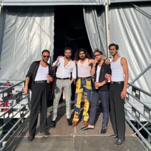 Israel Fernández Instagram - Hoy volvemos a Portugal, donde vivimos una experiencia increible hace un par de semanas en @primavera_sound . Hoy toca el festival @jardinsdomarques en Oeiras. Un flamencoabrazo!
