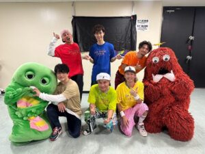Issa Hentona Instagram - 「LIVE DA PUMP DA MAGIC HOUR」2023の想い出写真その１✨

#livedapumpdamagichour 
#dapump 
#dpc 
#2023の想い出写真 
#木村拓哉 さん
#ガチャムク さん
#岩井勇気 さん
#感謝