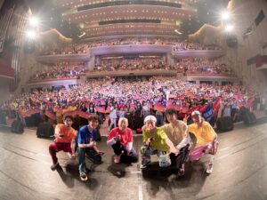 Issa Hentona Instagram - 「LIVE DA PUMP DA MAGIC HOUR」2023の想い出写真その１✨

#livedapumpdamagichour 
#dapump 
#dpc 
#2023の想い出写真 
#木村拓哉 さん
#ガチャムク さん
#岩井勇気 さん
#感謝