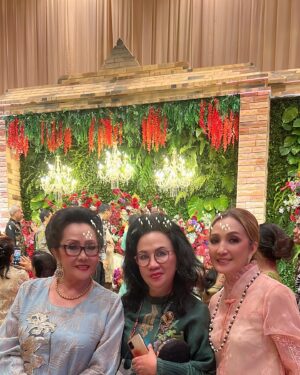Ita Mustafa Instagram - 2 artis generation …….. my sisters aida mustafa  and  tetty kadi