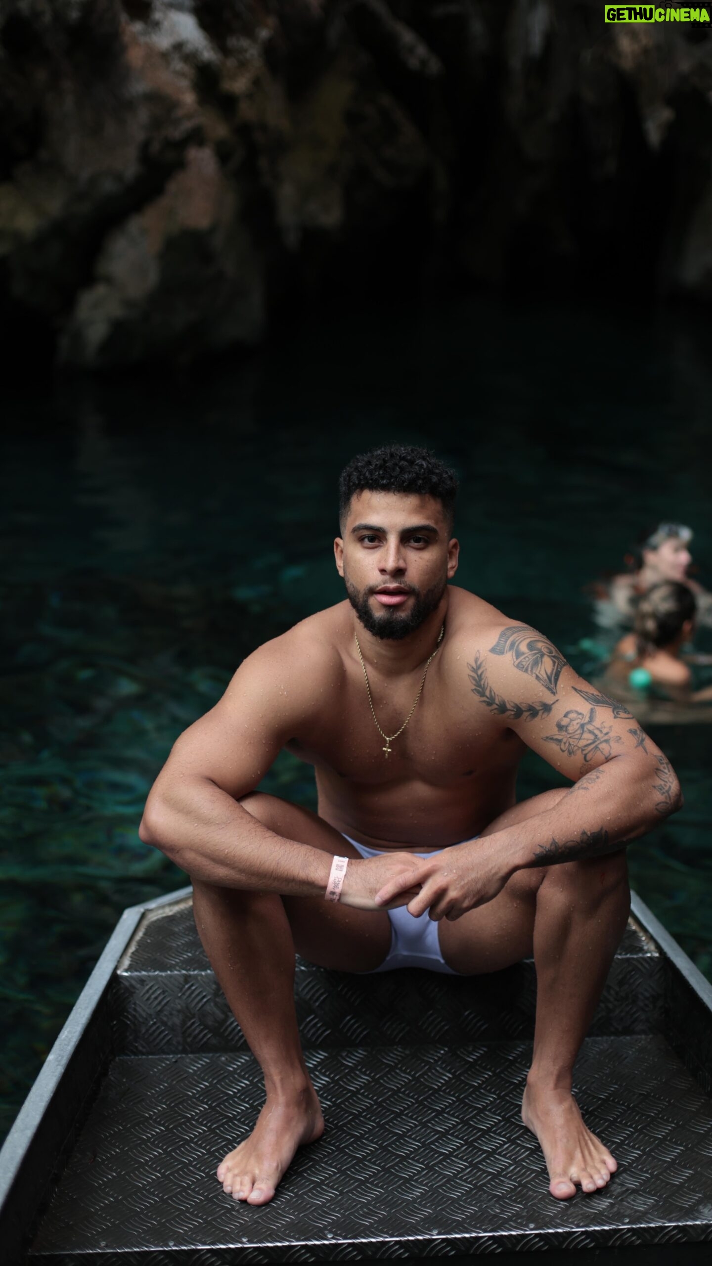 Italo Lopes - 2K Likes - Take the vibe 💦🧘🏾♂️
.
.
.
#viagem #explorar #lifestyle #travel #jalapão #explore #jungle #tocantins #jalapao