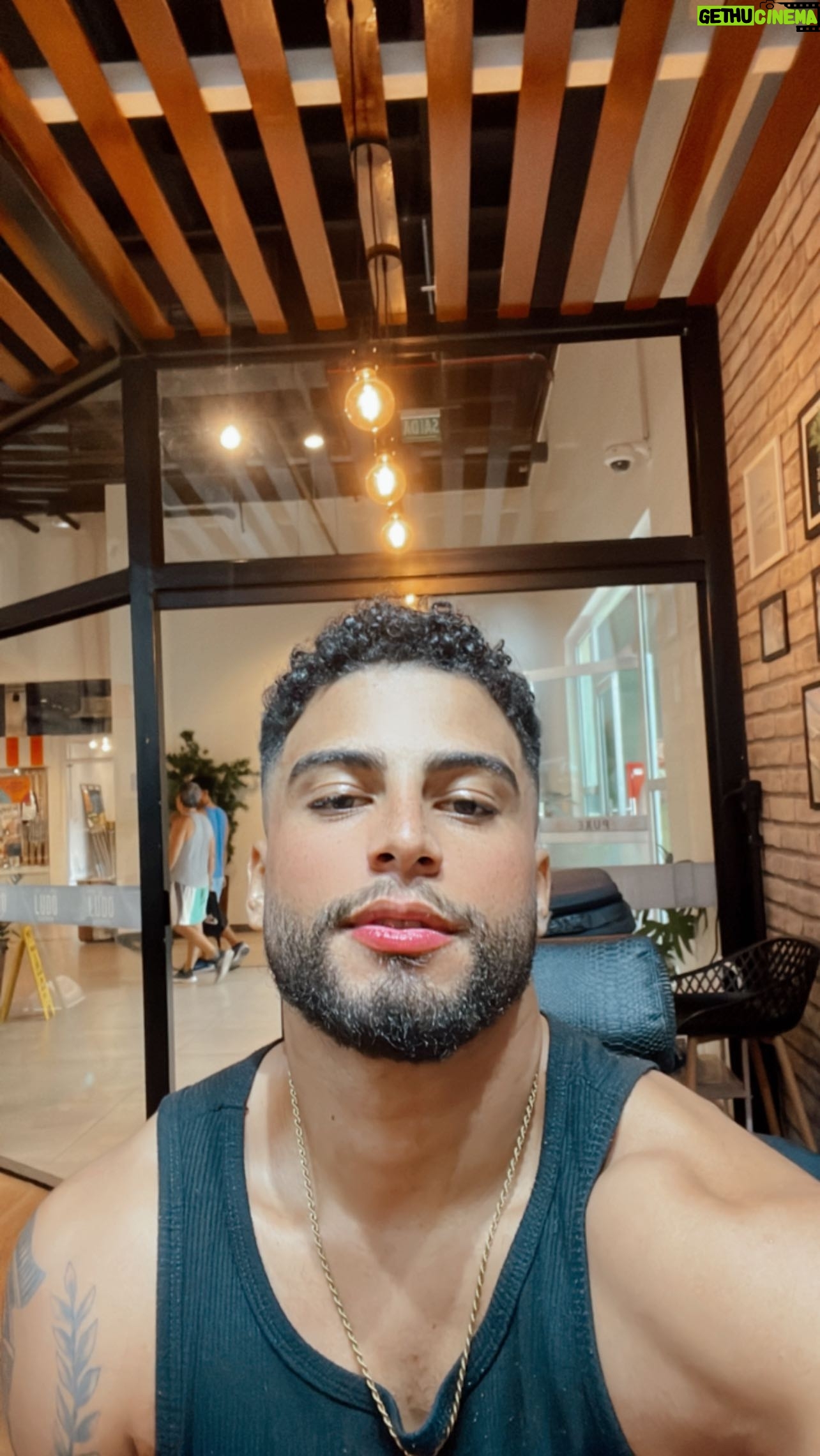 Italo Lopes - 3.2K Likes - Sempre alinhadinho ! 😍✨
.
.
.
#explorar #meme #lifestyle #reguamaxima #man
