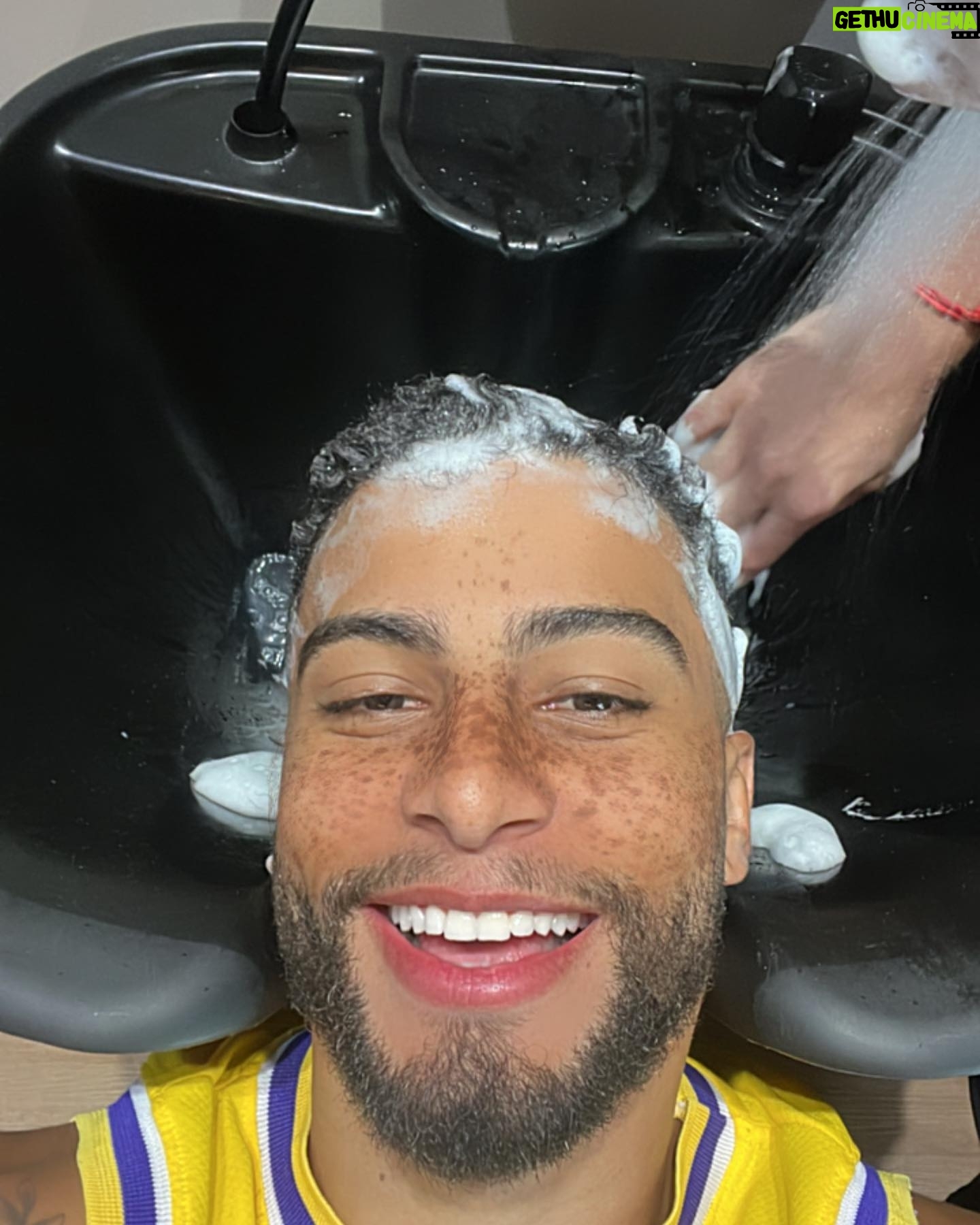 Italo Lopes - 1.9K Likes - Dump Moments 🤪😎
.
.
.
#explore #aesthtic #lifestyle #dump #photodump #man
