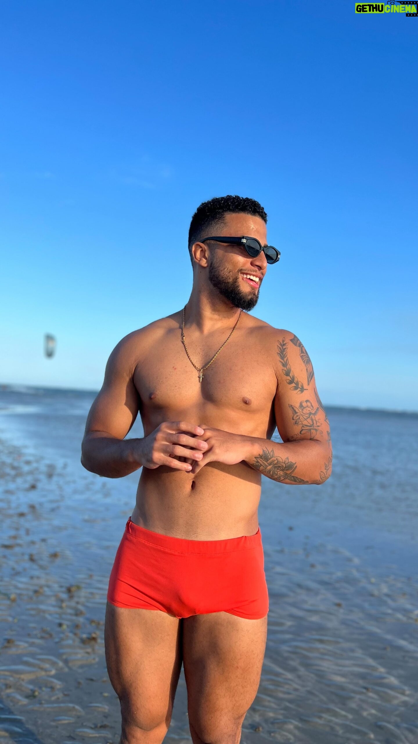 Italo Lopes - 4K Likes - Obrigado meu Deus por mais um ano de vida 🙏🏽
.
.
.
#lifestyle #explorar #man #travel #viagem