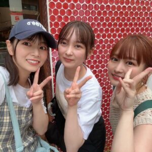 Itô Karin Instagram - ✌️