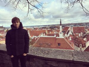 Ivan Usovich Instagram - Валенсия под фильтром Таллин