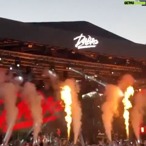 Ivan Zasidkevich - 5.7K Likes - Ещё видео с выступления в Браславе! Круто, что здесь у нас собрались те, с кем хочется делиться такими моментами с каждого концерта.
Скоро будет видео со следующего города.
#dabro #турдавайзапоём #vivabraslav