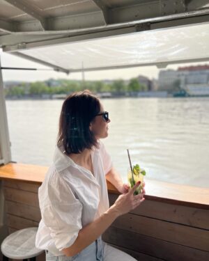 Iveta Kořínková Instagram - 🍹První letošní Náplavka a #mojito 
#letniden #vdubnu #neskutecne