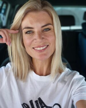 Iveta Lutovská Instagram - ☺️
