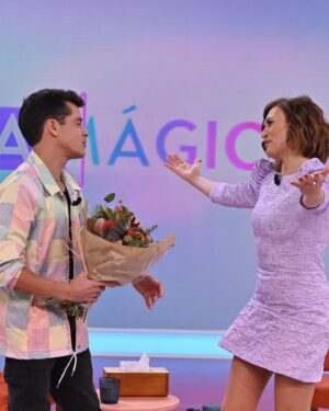 Ivo Lucas Instagram - Tive o privilégio de compor o novo hino da SIC. Foi o trabalho mais bonito que já pude fazer.

Agora é de todos!
“Aqui na SIC”

@sicoficial 

@sebastiancrayn 
@mia_mexia 
@tyozofficial