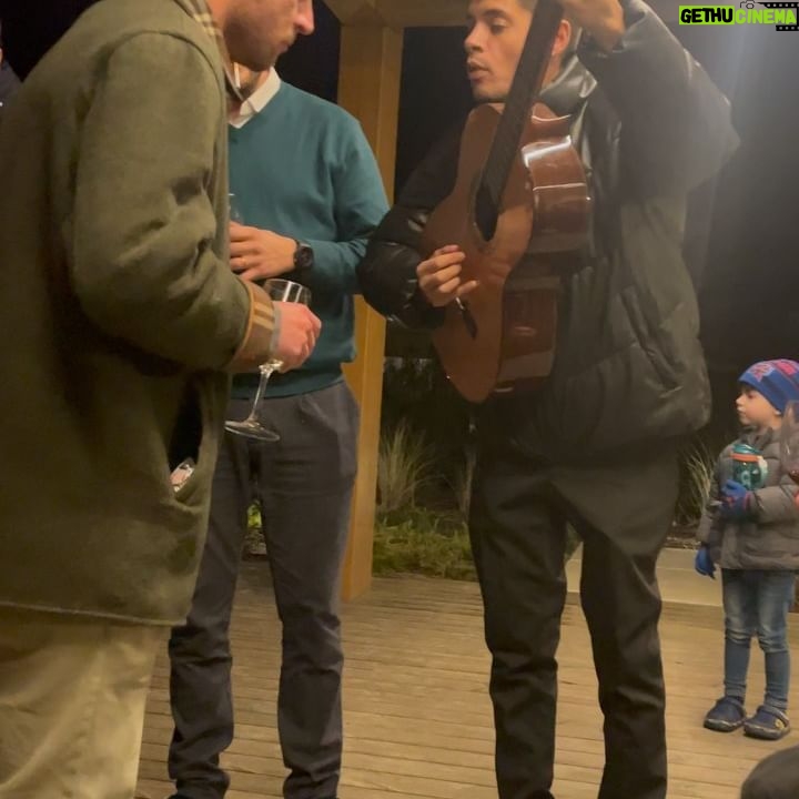 Ivo Lucas - 15.2K Likes - 2024 tem sido assim.
•paz
•retoques
•uma nova casa
•anti-tatuagens
•família de sempre
•desde o primeiro dia
•opto
•disney ao vivo
•são bento
•banda sonora de vida