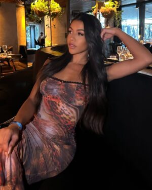 Izzy Fairthorne Instagram - Album: June🦋
