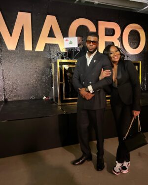 J. Alphonse Nicholson Instagram - Impossible not to have a good time at the @staymacro party 🖤