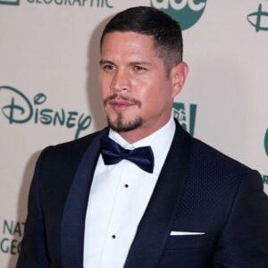 J. D. Pardo Instagram - Thank you for a great night @fxnetworks @disney!  Thank you @warrenalfiebaker @canali1934 for the look and thank you  @saishabeech for always making me look pretty. #goldenglobes
