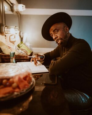 J.B. Smoove Instagram - The process…..

📸: @pedro4cristo 

#physicaltherapytour #physicaltherapy #comedy
#comedytour #standup #standuptour #laugh #Laughter
#humor #comedian #funny #comedyclub
#comedyshow #standupcomedy 
#ohsnapjbsmoove #jbsmoove #curbyourenthusiasm