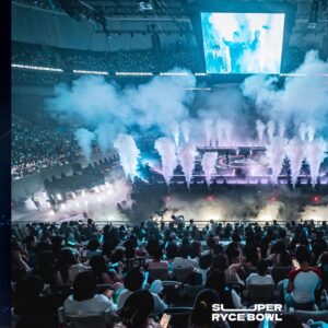 J.Sheon Instagram - 喝點水再唱 是因為怕下一首歌沒適當潤喉會破音

Big up to SUPER RYCE BOWL for having me and it was a lit night 🦾🦾🦾

Stylist @linxiuwei