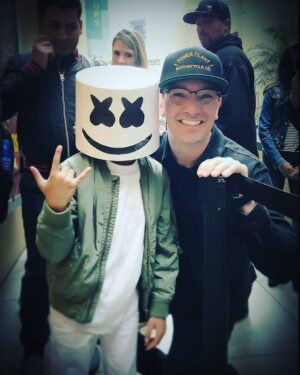 JC Chasez Instagram - @Marshmellomusic what's good?! You have fans everywhere man. 🤣  Great seeing everyone yesterday, thanks for braving the long line. Much love!