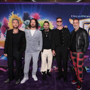 JC Chasez Instagram - Trolling movie stars with my @nsync family at an actual premiere thanks to SAG/AFTRA getting us all to a “Better Place” 🪩 🌟 

#TrollsBandTogether out 11/17!
