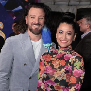 JC Chasez Instagram - Trolling movie stars with my @nsync family at an actual premiere thanks to SAG/AFTRA getting us all to a “Better Place” 🪩 🌟 

#TrollsBandTogether out 11/17!