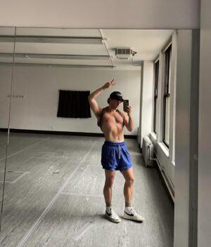 JJ Niemann Instagram - January, you really triedddd it. but overall, you were a Smash 😉 (I had to I’m so sorry)