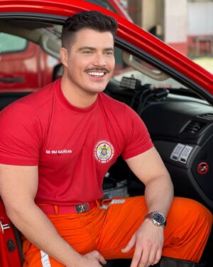 JP Gadêlha Instagram - 👊🏻🚒