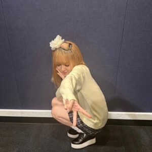 JUNNA Instagram - 🎃HAPPY HALLOWEEN🎃

久しぶりの仮装
\平成ギャル/

今日限りなので、見届けてください、😵‍💫