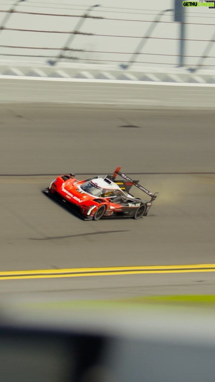 Jack Aitken - 5.8K Likes - No music required.
#soothingsounds #v8 #beiconic #cadillacracing #daytona #rolex24
📹 @chadengle_motorsportsvideo