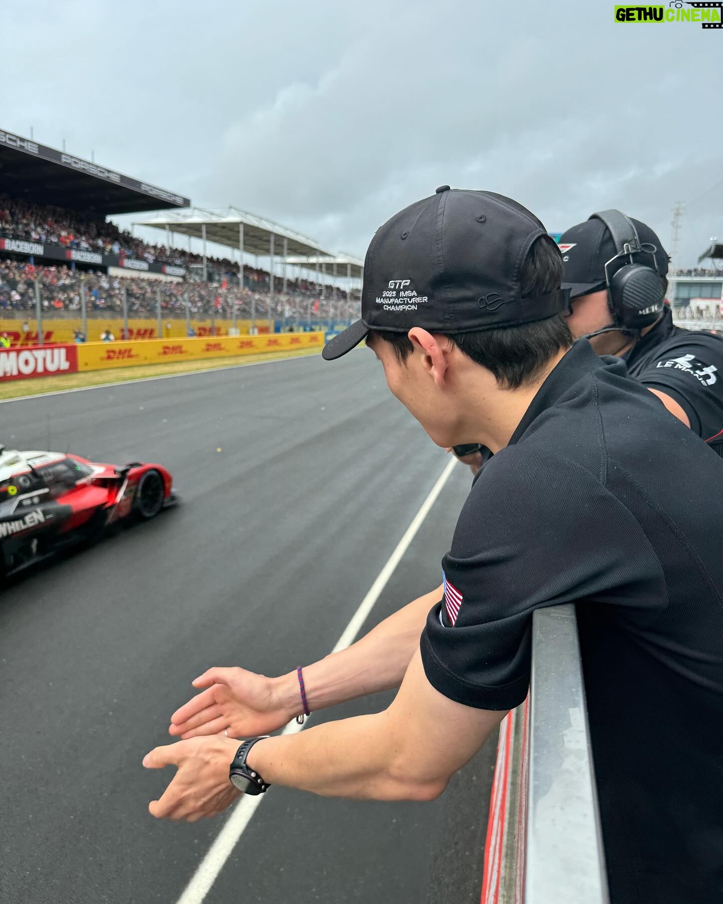 Jack Aitken - 6.3K Likes - An insight in to how chaotic our Le Mans 2024 was with this photo dump 📸🐶☔️😵💫🏁
No silverware this year, but we finished.
#LeMans24 #BeIconic #CadillacRacing @richardprincephoto