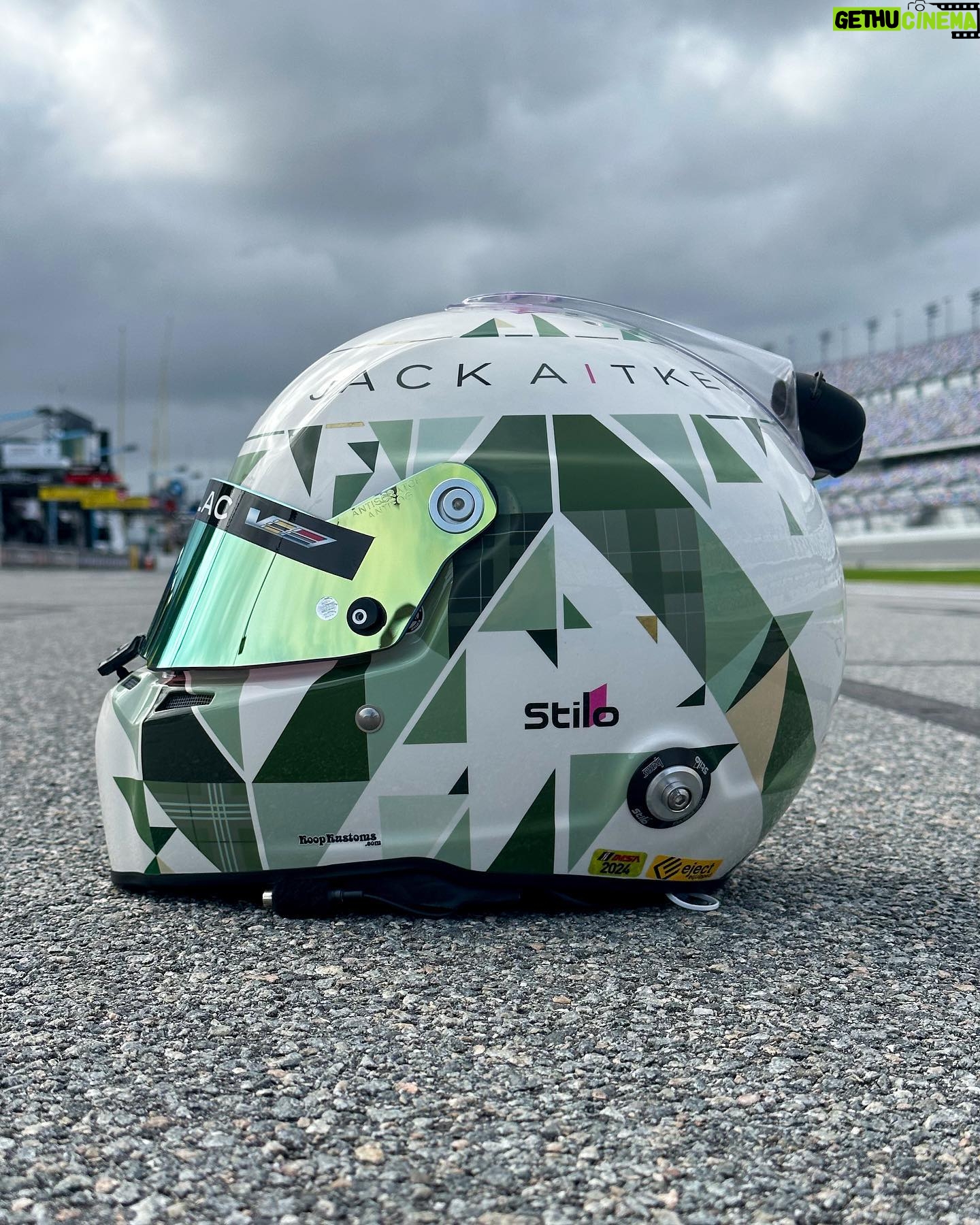 Jack Aitken - 4.6K Likes - I proudly present to you the latest Aitken x Koop collab, courtesy of @stilo_official. The Thistle. 🌷
Inspiration came from the classic emblem of Scotland, the thistle, a prickly yet beautiful flower that blooms bright purple from the cold greens and greys of the British countryside. The little dashes of gold were thrown in to set off the muted greens and bright purples. On the back we have the motto of The Order of the Thistle (yes it’s a thing), which translates to “Nobody attacks me with impunity”, referring to our prickly nature. Let’s hope that rings true this season 😉 I’m glad to see it’s already been given the thumbs up by a few of you (swipe to the end)!
#BeIconic #CadillacRacing
Final pic 📸 @bcpix