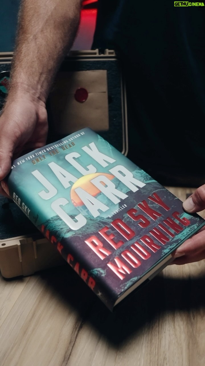 Jack Carr - 5K Likes - RED SKY MOURNING
Our friend @jackcarrusa just released his 7th novel from the Terminal List series. After cutting his teeth in the SEAL Teams for over 20 years, Jack has gone on to become a NYT Best-Selling author. We are proud to call him a friend of the brand. Check it out wherever you get your books!