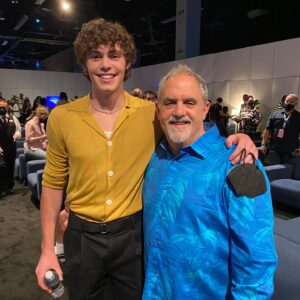 Jack Champion Instagram - Jon truly was the heart and soul of Avatar. 

So many of my life experiences the past 7 years were bc of Jon, from Hawaii to NZ, birthdays, holidays (ultimate Halloween costumes!), filming days, field trips, press days, he made it fun and was always there if you needed anything. 

Jon’s dedication to filmmaking and the caliber of producer and family man he was inspires me. Much love to Jamie, Jodie and Julie during this hard time. My mom and I are keeping you all in our hearts 💙