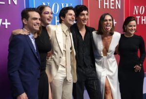 Jack Duarte Instagram - Oh man, what an awesome night… I can’t wait for you to start watching this show… So much that I’m trying really hard to shut the f— up and not share spoilers! 🔥#NowAndThen •May 20th• on @appletvplus

No hay cosa que no ame de ayer. Haber estrenado en México, estar con gente que amo, celebrar con un equipo tan chingón. Sinceramente estoy re feliz.