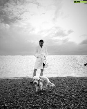 Jack Lowden Instagram - With dug after dook.