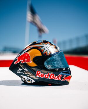 Jack Miller Instagram - I know I say it every single time, but I think this is the best one yet! Ridin’ COTA with something southern this weekend 🤠🇺🇸 Thanks @alpinestars & @dirtstudios, you’ve nailed it 🤟