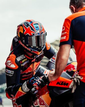 Jack Miller Instagram - It was a good test for us, lots of different items to put through the test. The boys and girls have done a fantastic job throughout the winter as the bike is working really well and everyone seems refreshed. There are a couple of areas in which I would like to improve myself in terms of setup and what have you but honestly feeling good, good but knackered after this innings in Sepang. Now time to get back to my girls and eyes forward to the next one 🤟