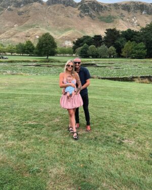 Jack Miller Instagram - Bringing in the new year with a trip to NZ  with family. Sums up our 2023. Perfection 🤍🥂